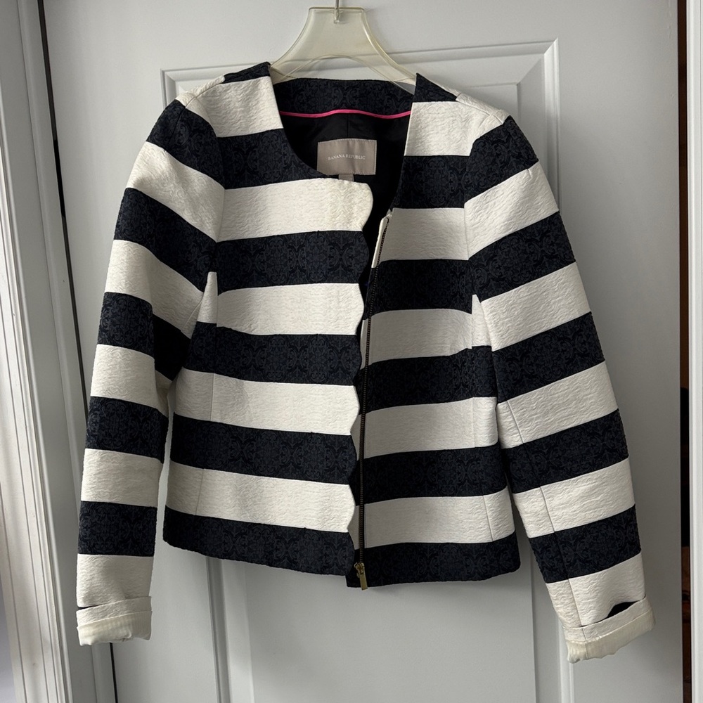 Banana Republic Black and White Striped Scalloped Edge Blazer